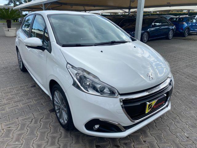 PEUGEOT 208 PureTech 82 5 porte Allure