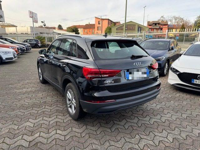 AUDI Q3 35 TDI S tronic Business