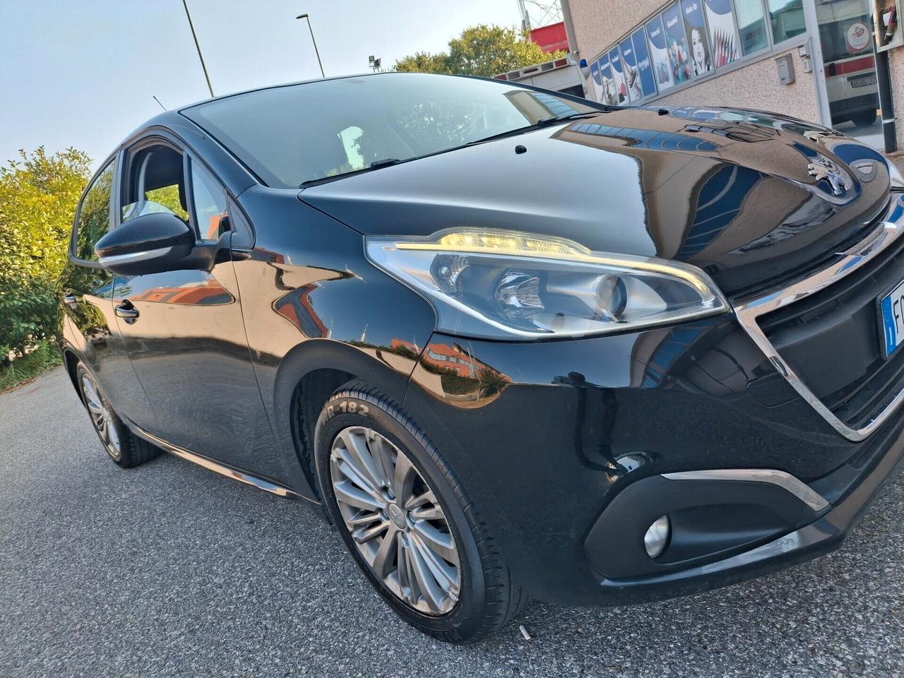 Peugeot 208 PureTech 82cv.-EURO 6-NEOPATENTATI-