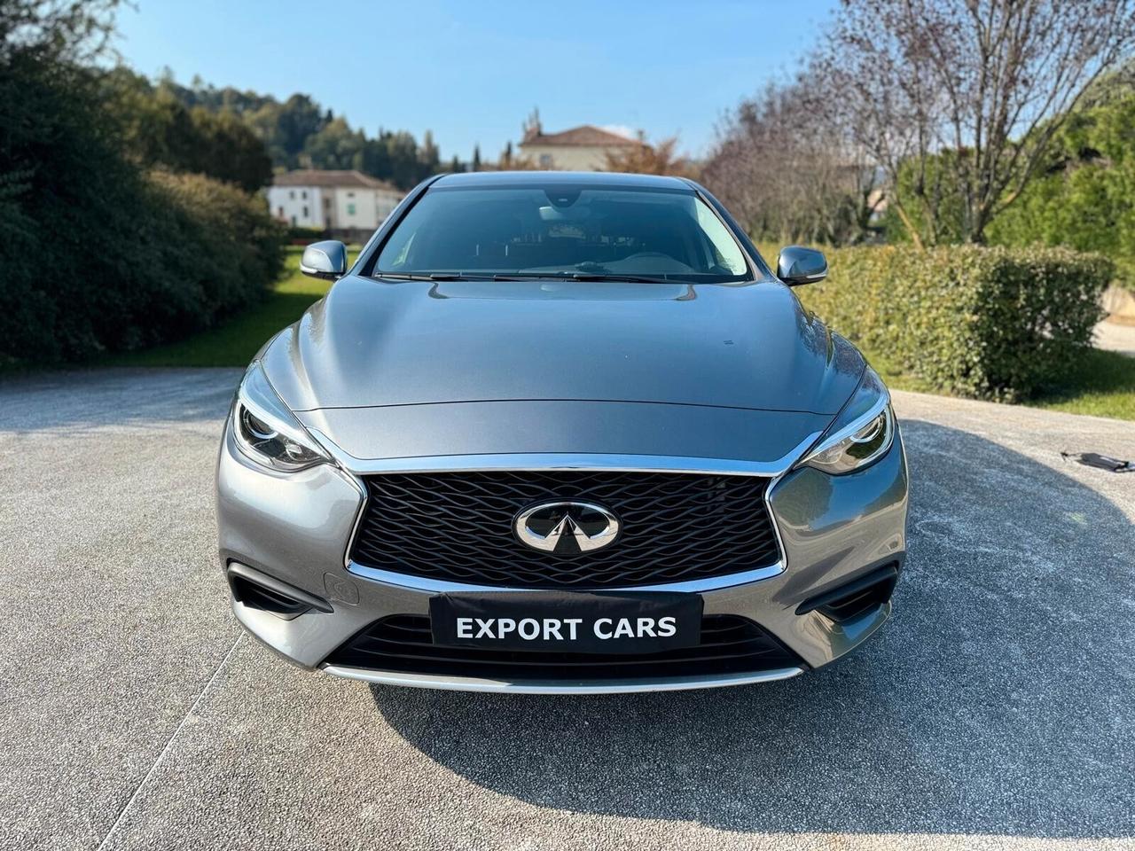 Infiniti Q30 1.5 diesel Premium Tech