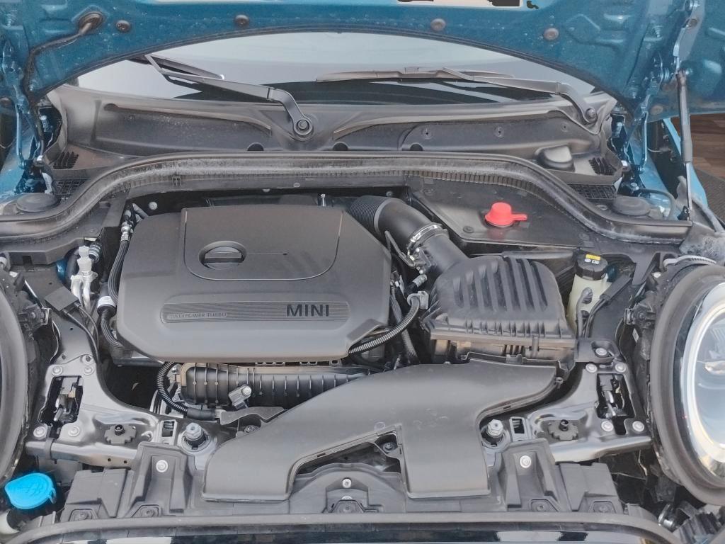 Mini 5 Porte One Essential 1.5 Twin Power Turbo 75cv.SEDILI SPORTIVI