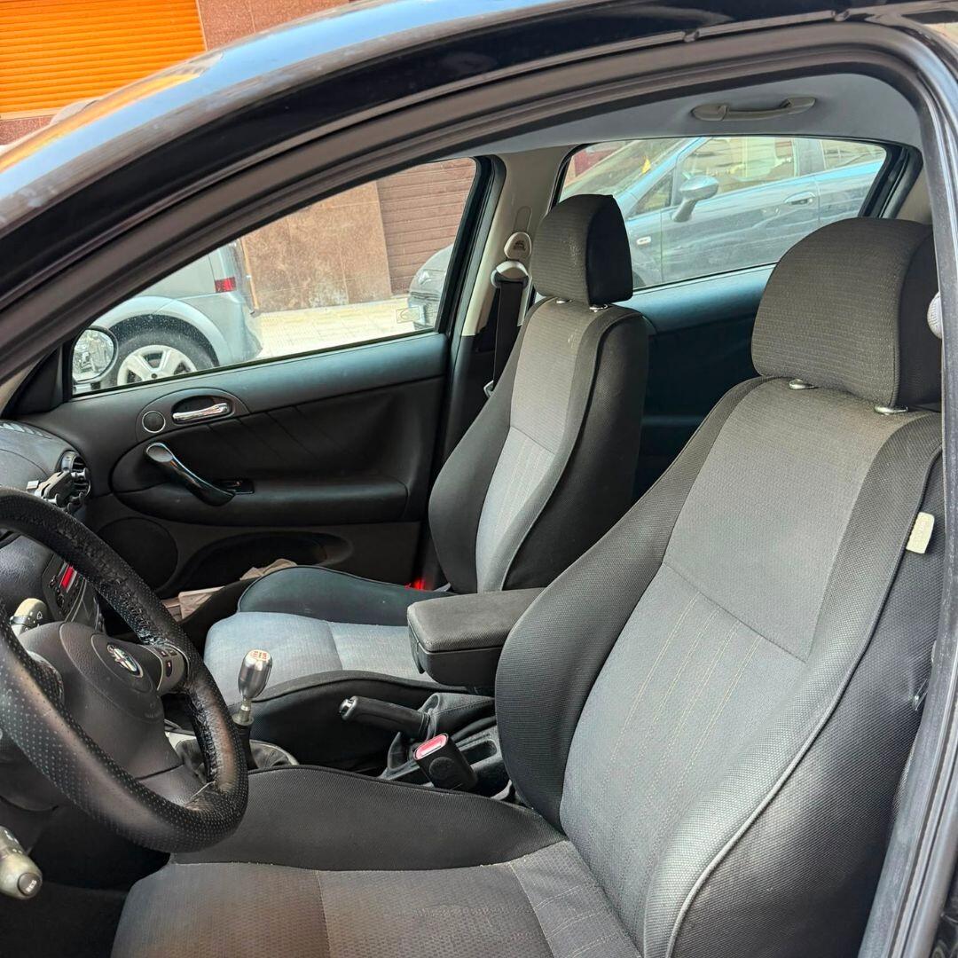Alfa Romeo 147 1.6 16V 5 porte - 105CV **GPL**