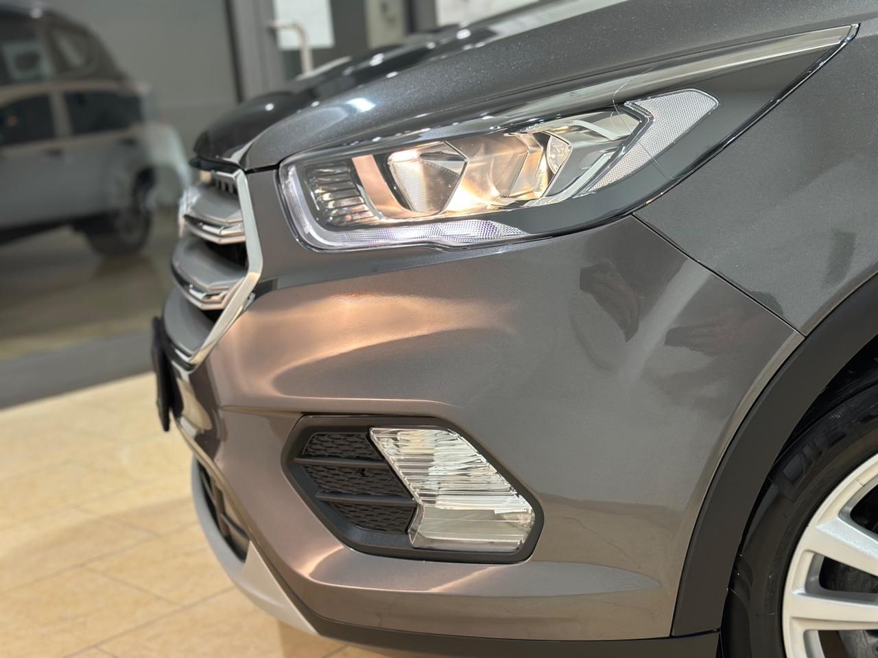 Ford Kuga 1.5 TDCI 120 CV S&S 2WD Business