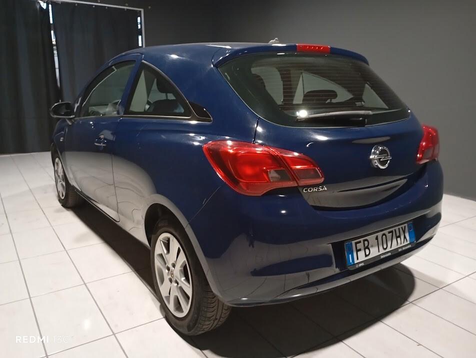 Opel Corsa del 2015 1200 benzina 130.000 km