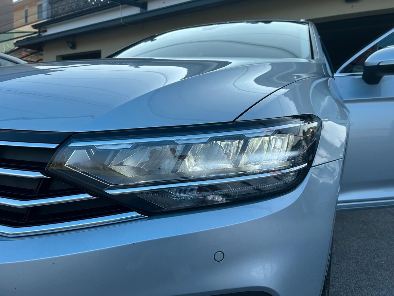 VW PASSAT VARIANT 2.0 TDI 122CV DSG Business