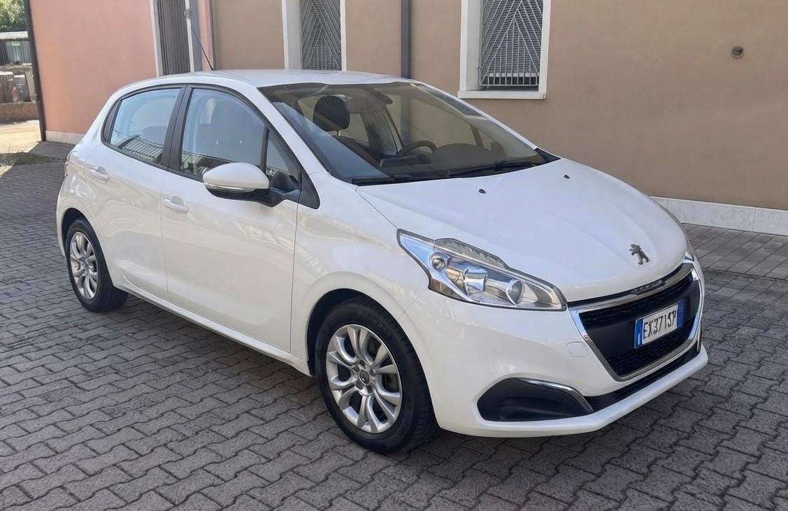 Peugeot 208 1.0 Benzina Ok Neopatentati