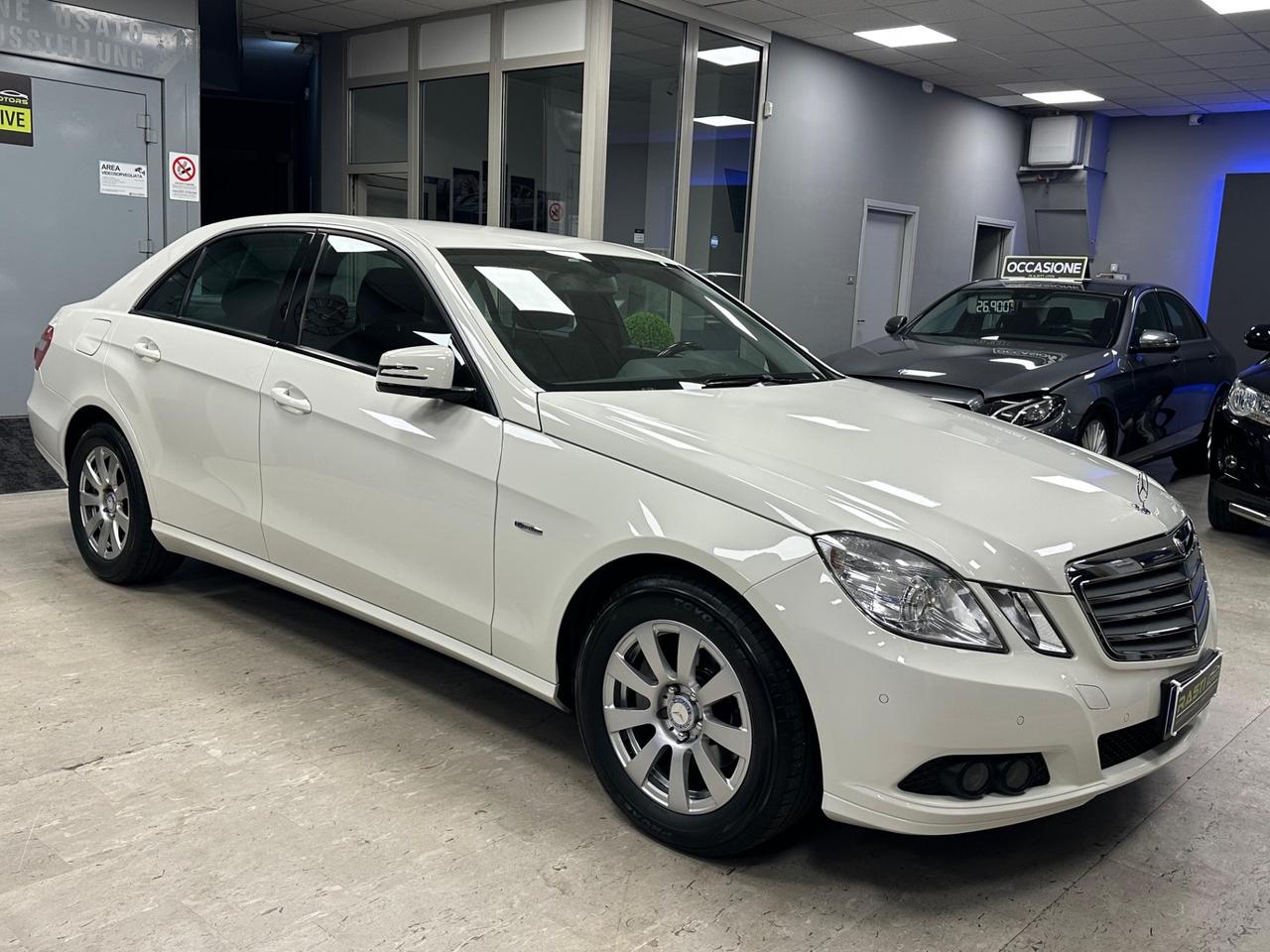 Mercedes-benz E 220 CDI BlueEFFICIENCY Executive