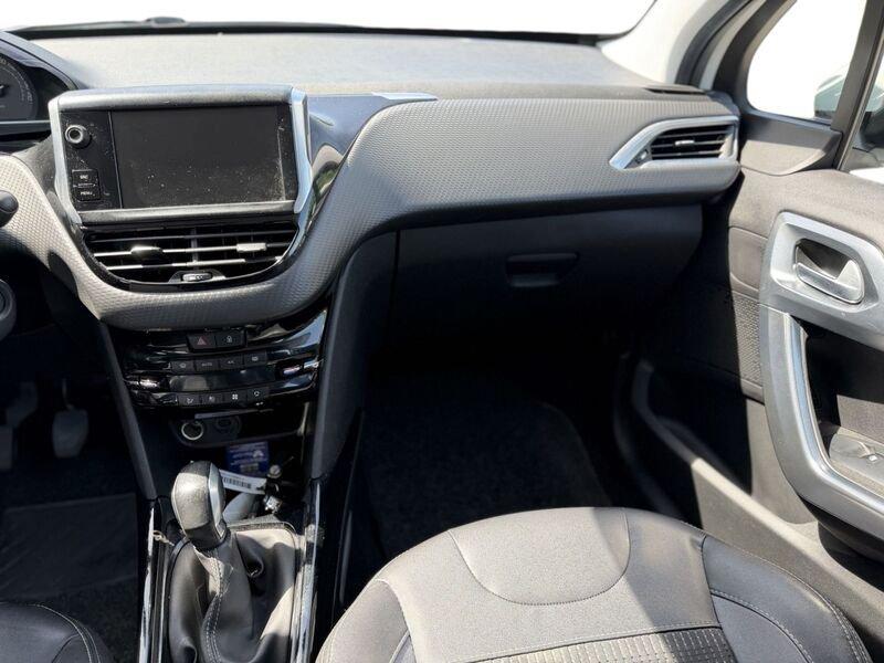 Peugeot 2008 2008 1.6 bluehdi Allure 100cv my16