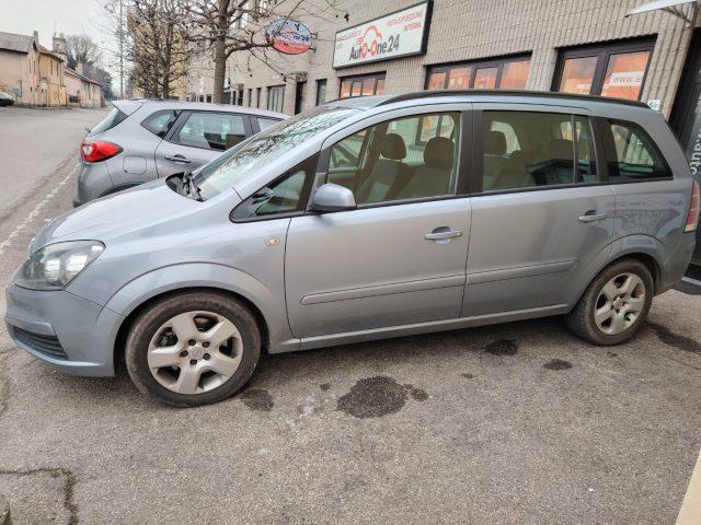 OPEL Zafira 1.9 CDTI 120CV Cosmo 7 POSTI - NEOPATENTATI