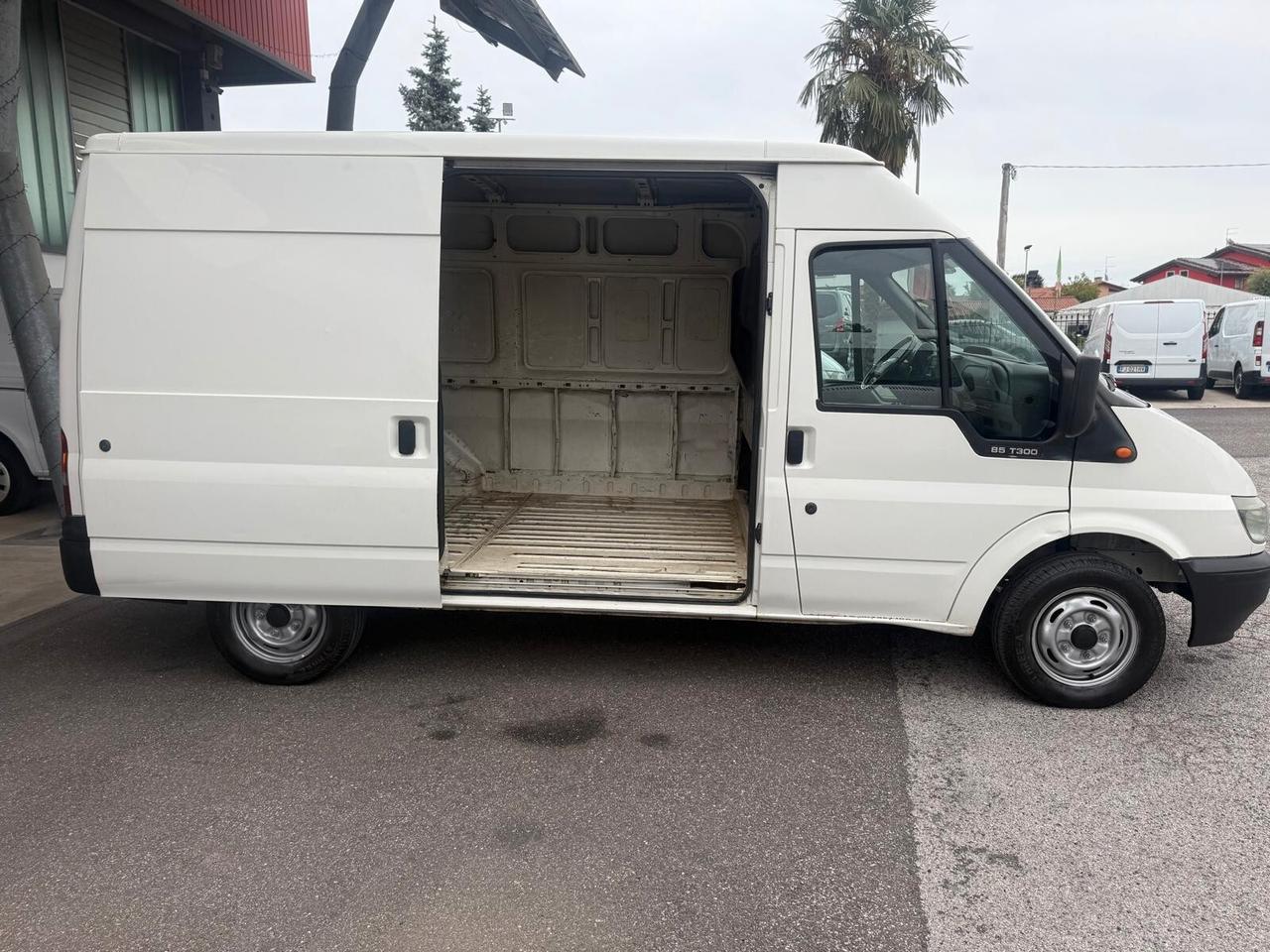FORD Transit 300 2.0 TD/85 anno 2004