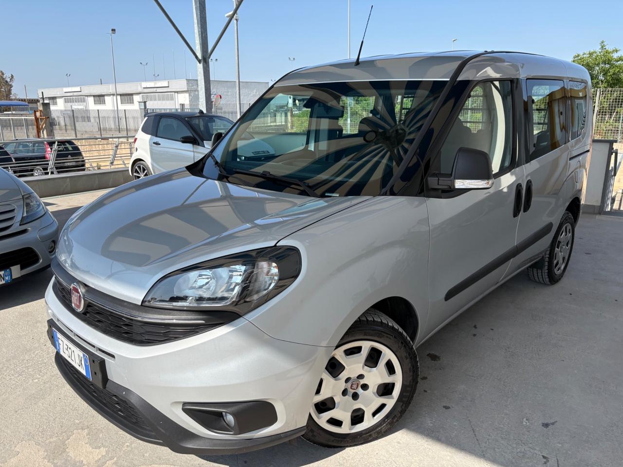 DOBLO’ AUTOCARRO 5posti 2019
