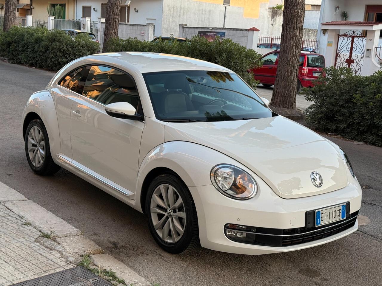 Volkswagen Maggiolino 1.6 TDI 105CV Design - 2013