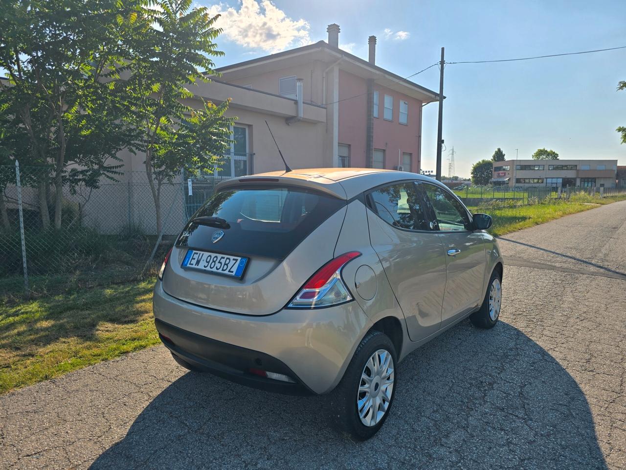 Ypsilon 0.9 TwinAir Metano-GARANZIA- NEOPATENTATI