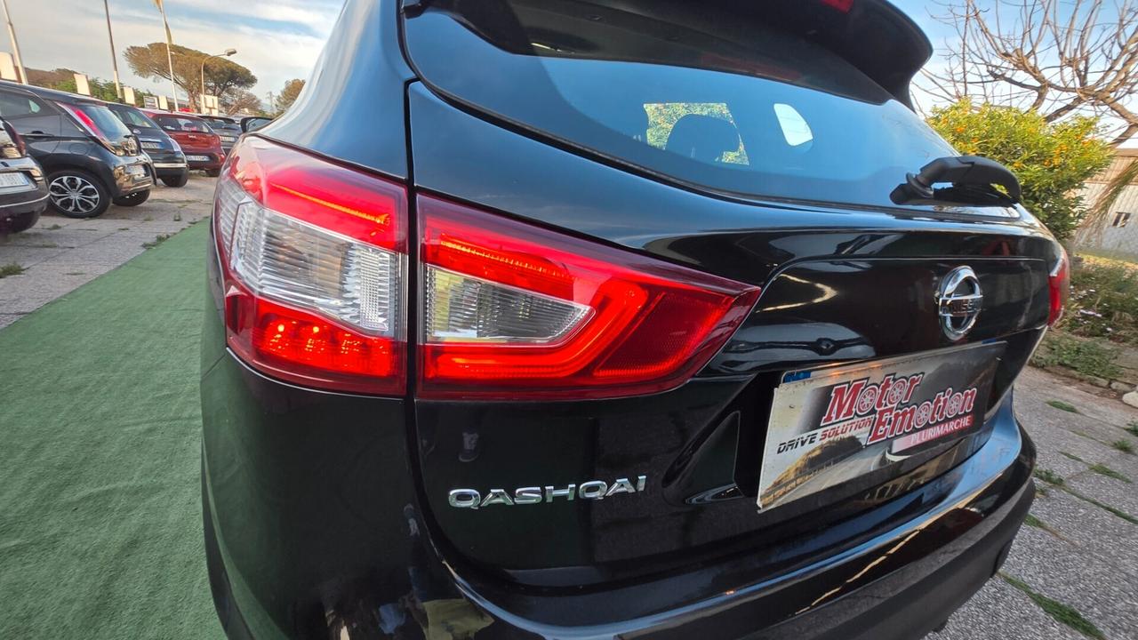 Nissan Qashqai 1.5 dCi N-Vision