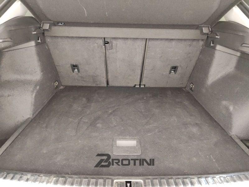 Audi Q3 2.0 35 TDI S Tronic Business Advanced