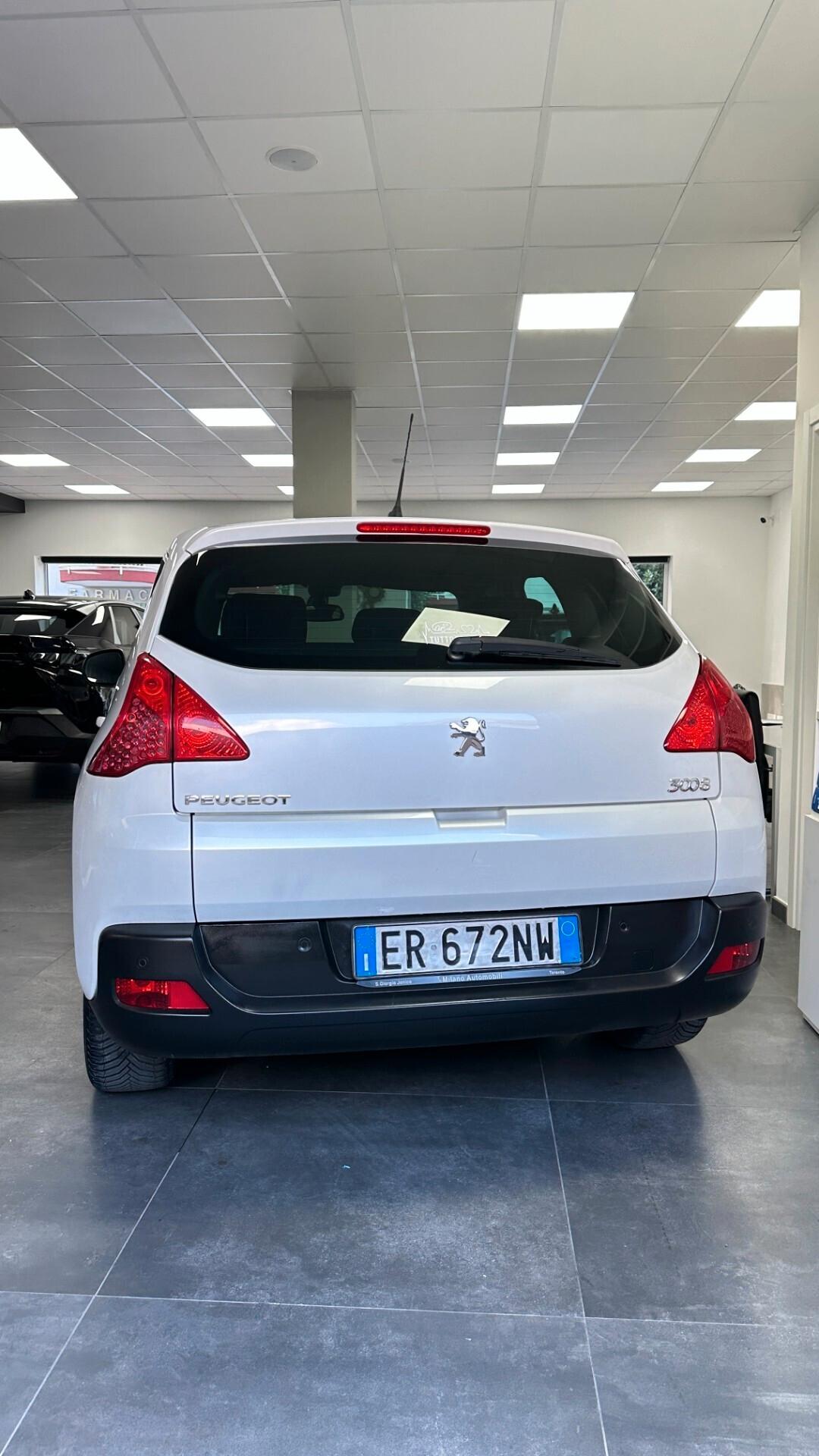 Peugeot 3008 1.6 HDi 115CV Business