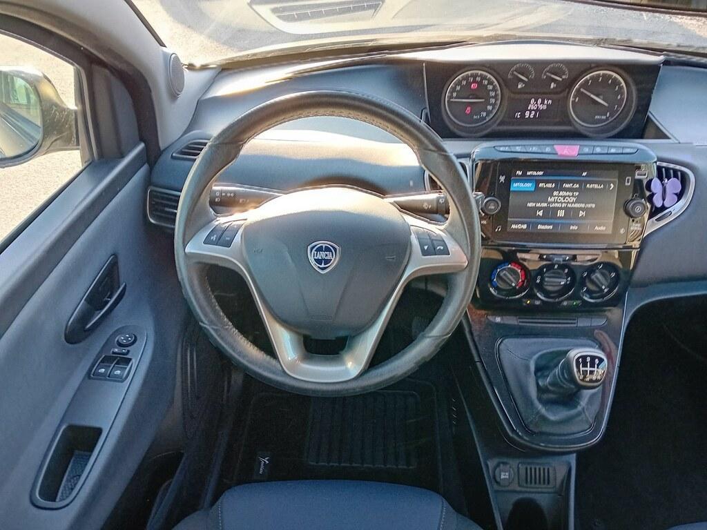 Lancia Ypsilon 5 Porte 1.0 FireFly Hybrid Silver