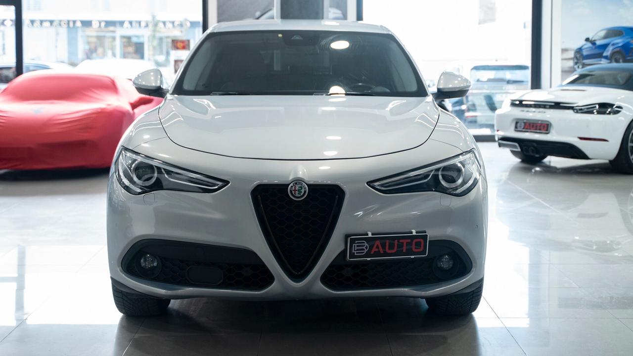 Alfa Romeo Stelvio 2.2 t SPRINT Q4 190 CV AT8 19" XENO NAVI PELLE FUL