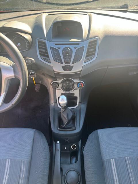 Ford Fiesta 1.4 5 porte Bz.- GPL Titanium