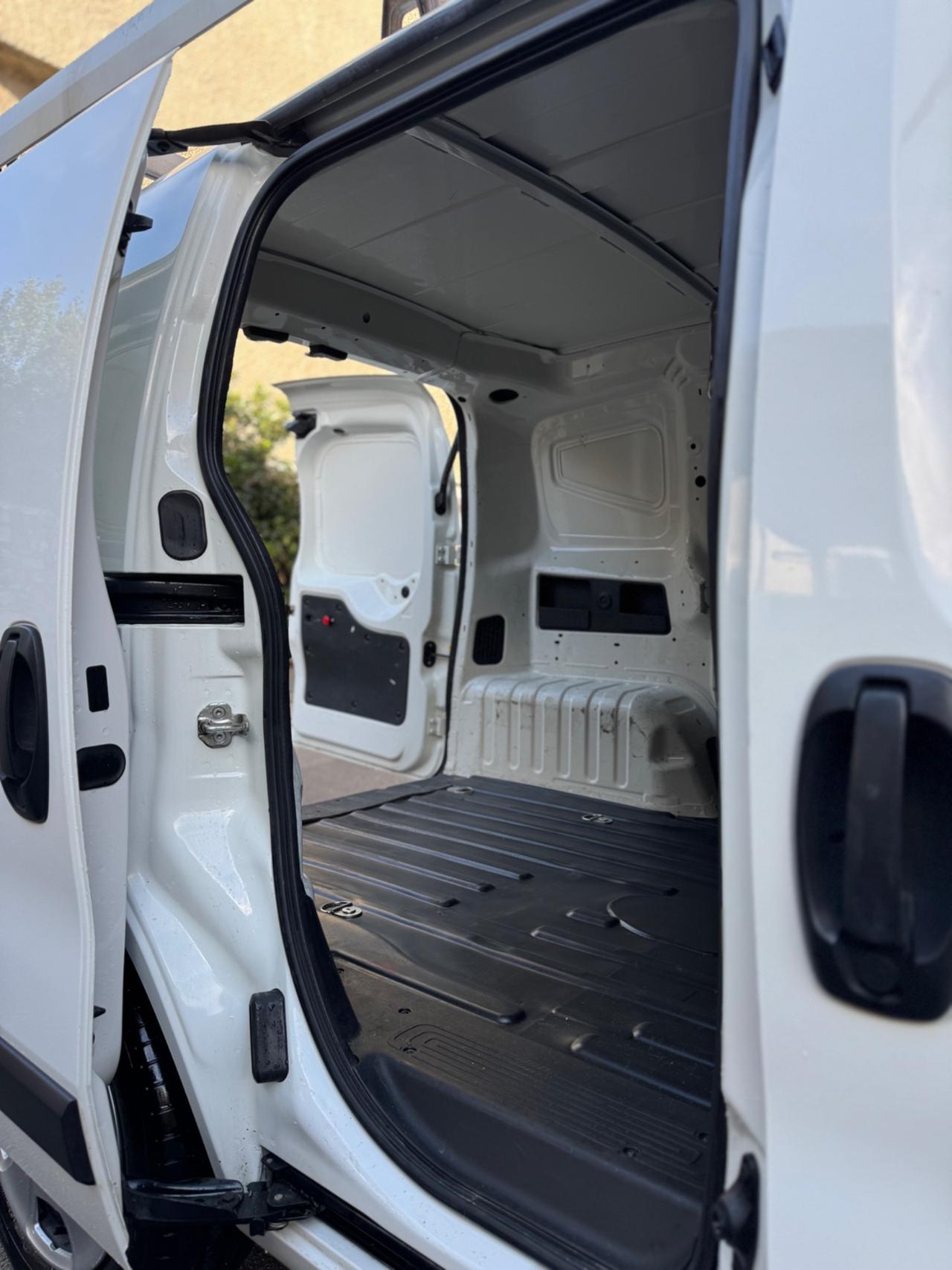 Fiat Fiorino 1.3 MJT 95CV IVA COMPRESA