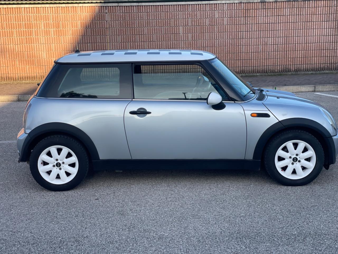 Mini Mini 1.6 16V One