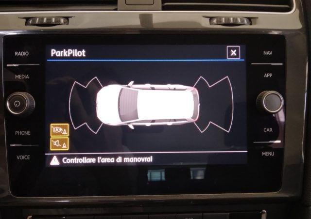 VOLKSWAGEN Golf Variant 2.0 TDI DSG Business