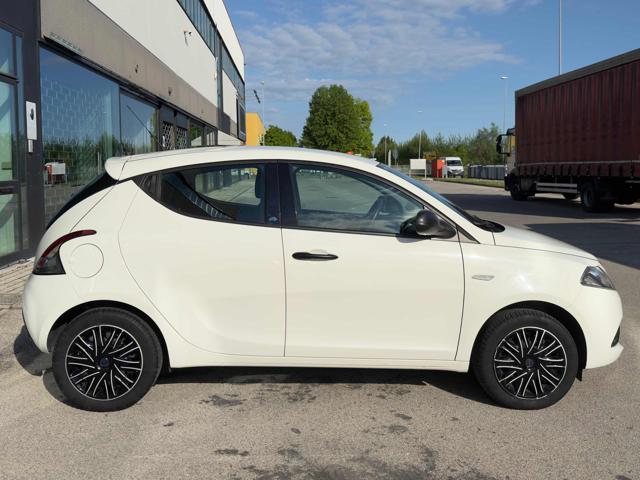 LANCIA Ypsilon 1.2 69 CV 5 porte Platinum