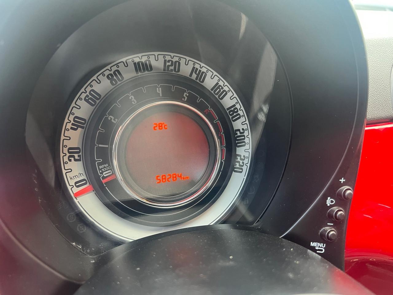 Fiat 500 1.0 Hybrid Red