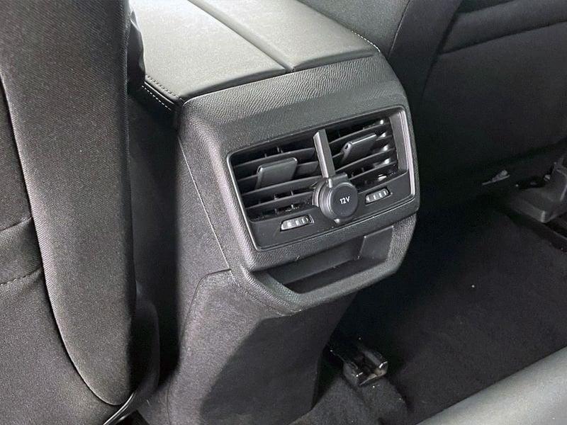 Peugeot 3008 3008 Hybrid4 300 e-EAT8 Allure Pack