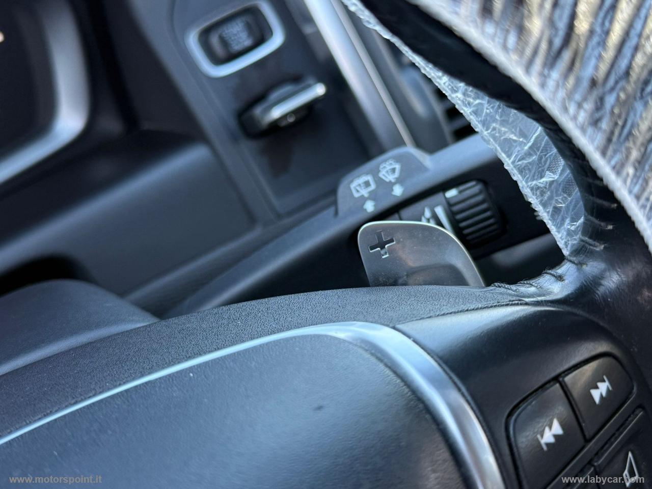 VOLVO XC60 D4 Geartronic Kinetic