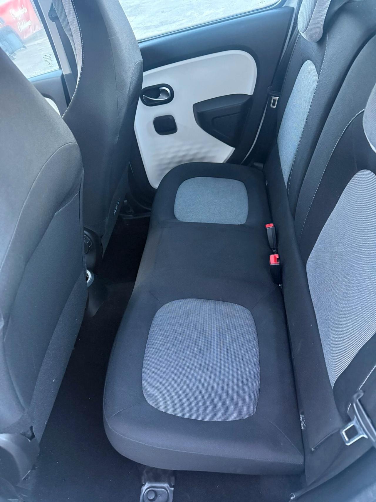 Renault Twingo ANNO 2017 KM 85.000 PER INF 3279411053