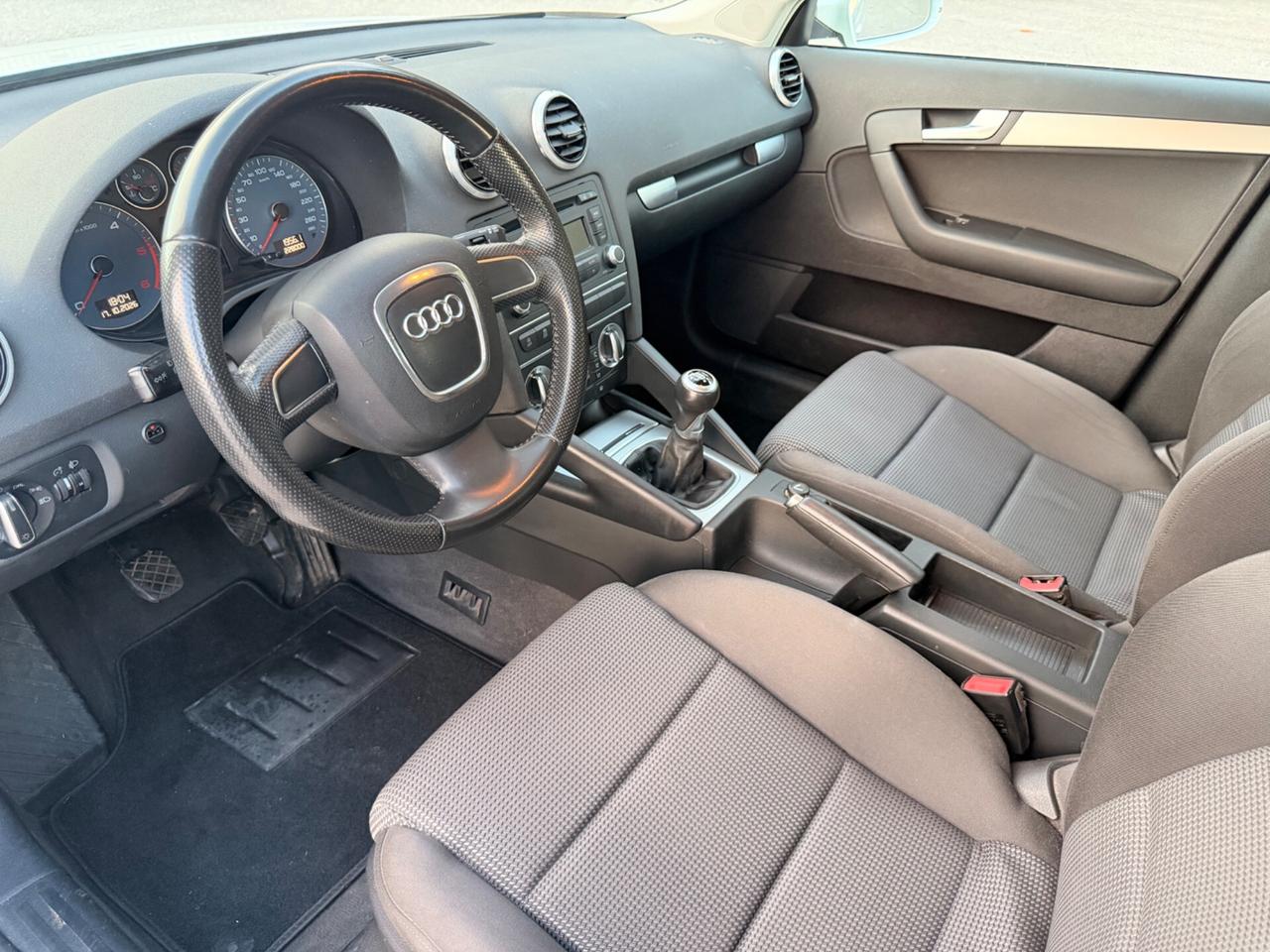 Audi A3 1.6 TDI 105 CV CR S tr. Ambiente