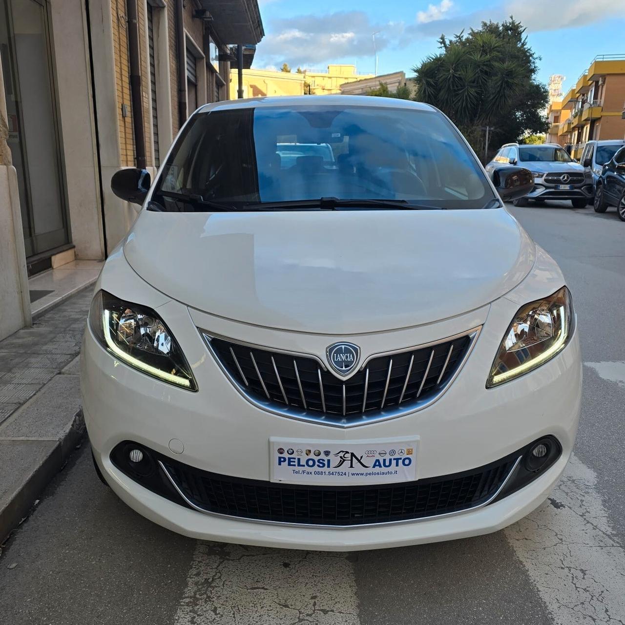 Lancia Ypsilon 1.0 FireFly 5 porte Hybrid Gold