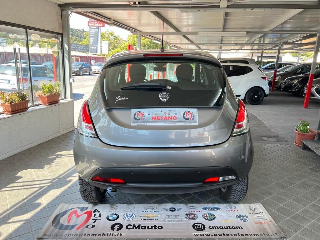 Lancia Ypsilon 900cc TwinAir 85cv 5 porte Metano Ecochic Gold