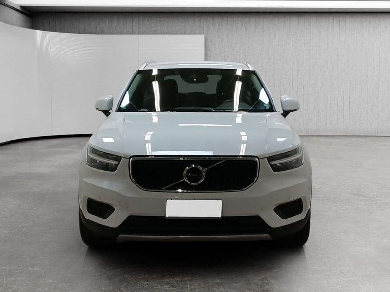 Volvo XC40 2.0 d3 Momentum awd geartronic my20
