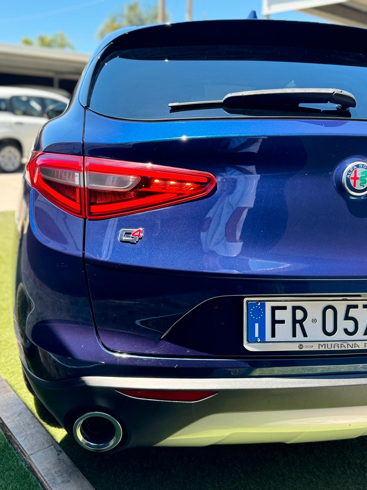 Alfa Romeo Stelvio 2.2 Turbodiesel 180 CV AT8 Q4 Business IVA ESPOSTA