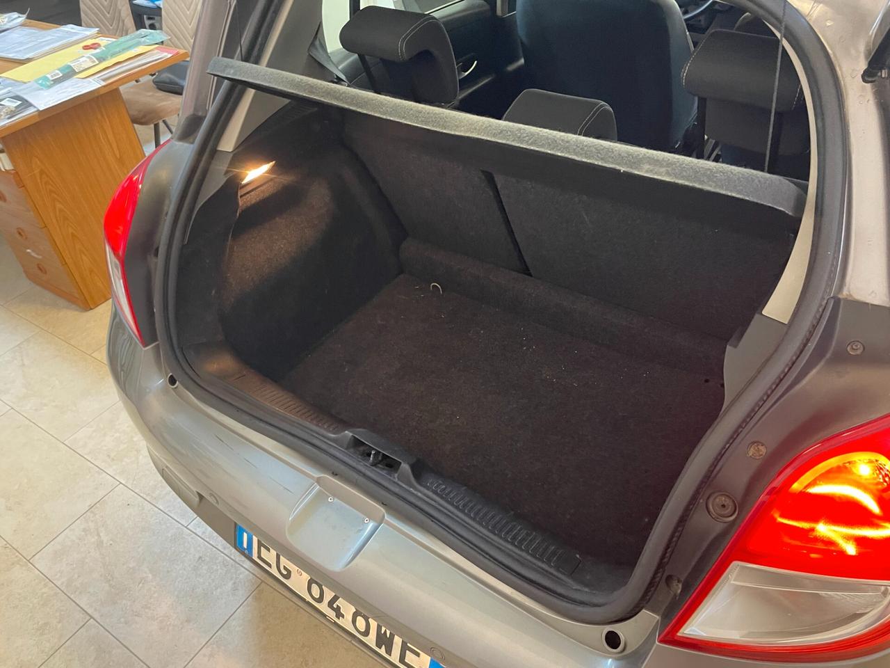 Renault Clio 1.2 5P Live! FULL OPTIONAL TAGLIANDATA NEOPATENTATI