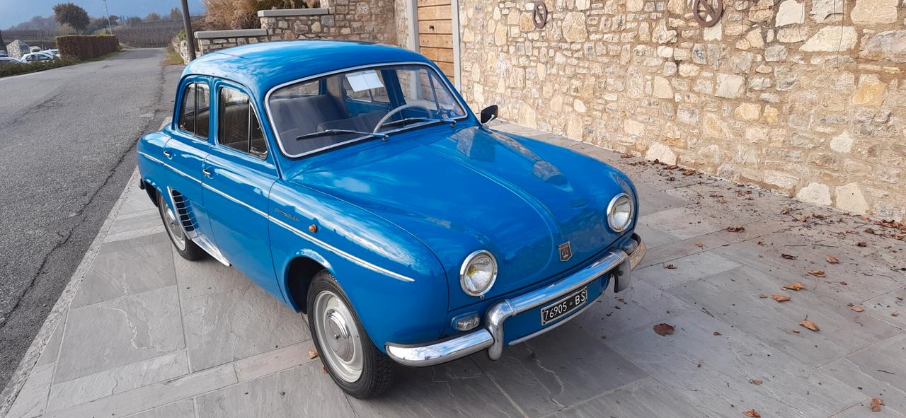 Alfa Romeo Dauphine 3 marce (R 1090)