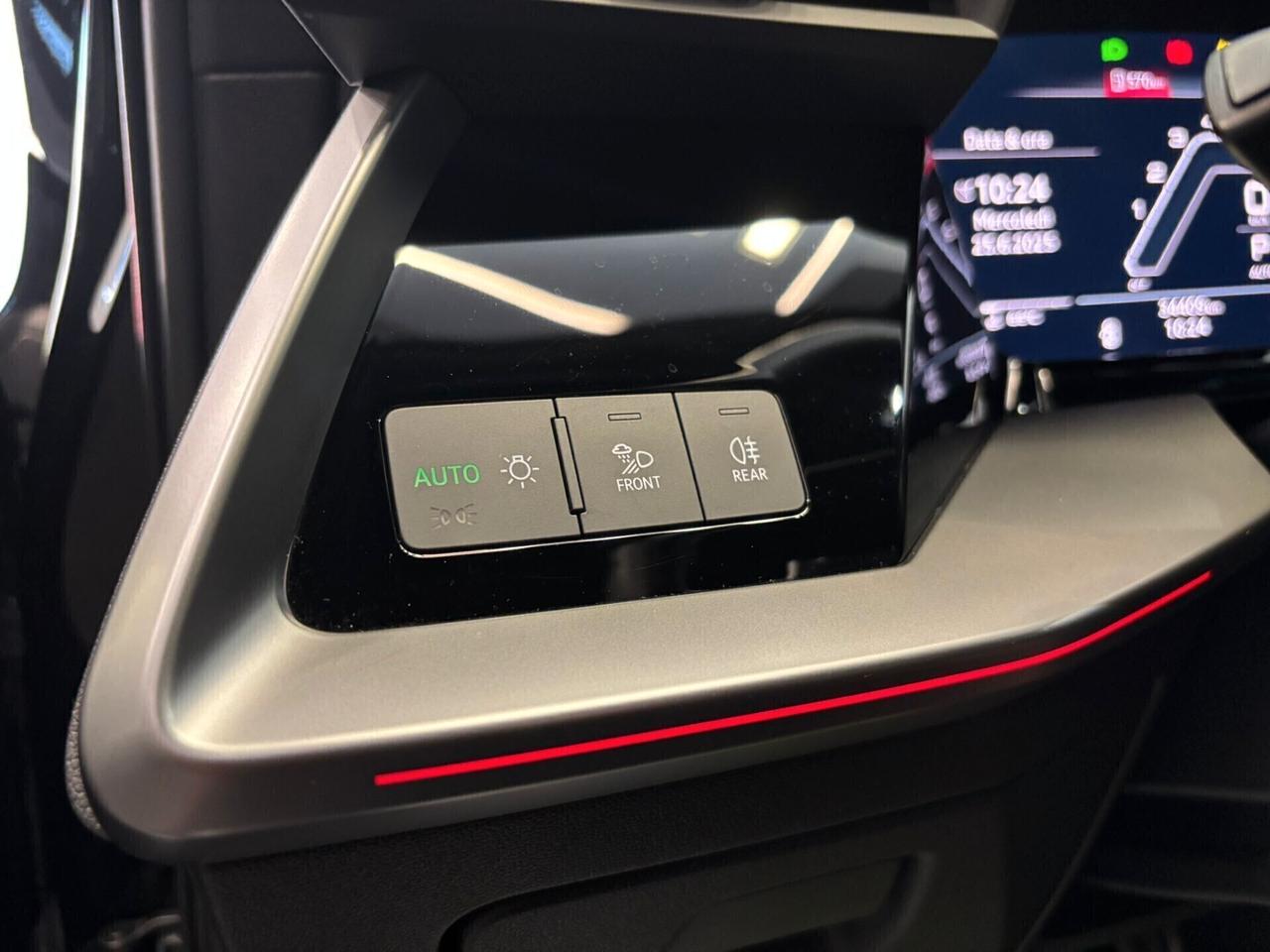 Audi RS3 quattro S tronic