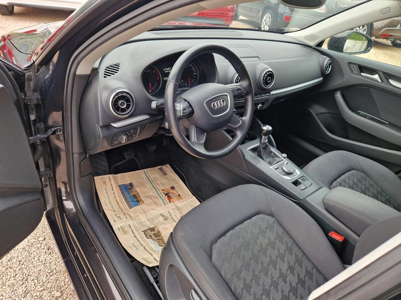 Audi A3 SPB 1.6 TDI 105 CV CR Ambition