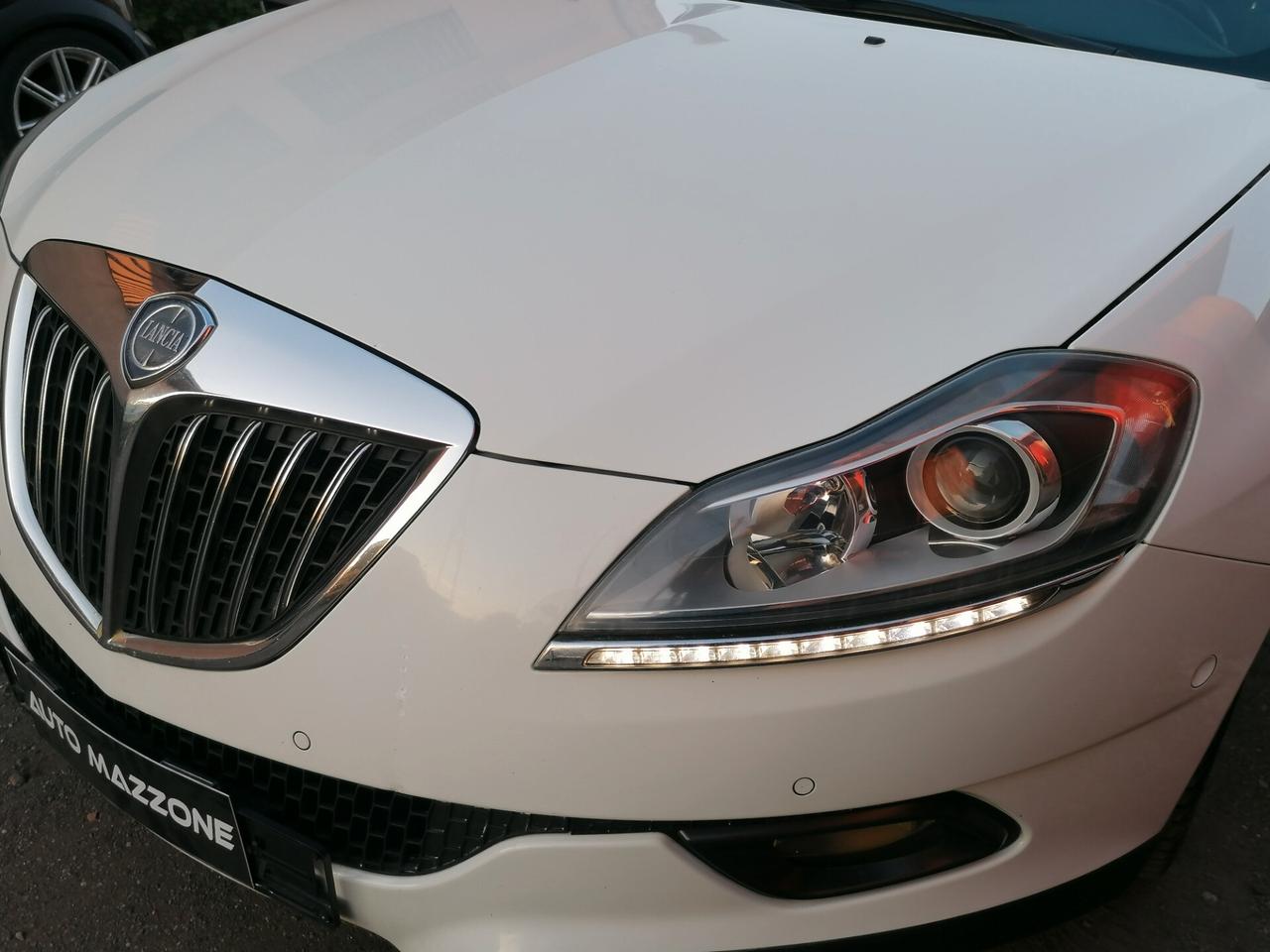 Lancia Delta 1.6 MJT Platino( da vetrina)