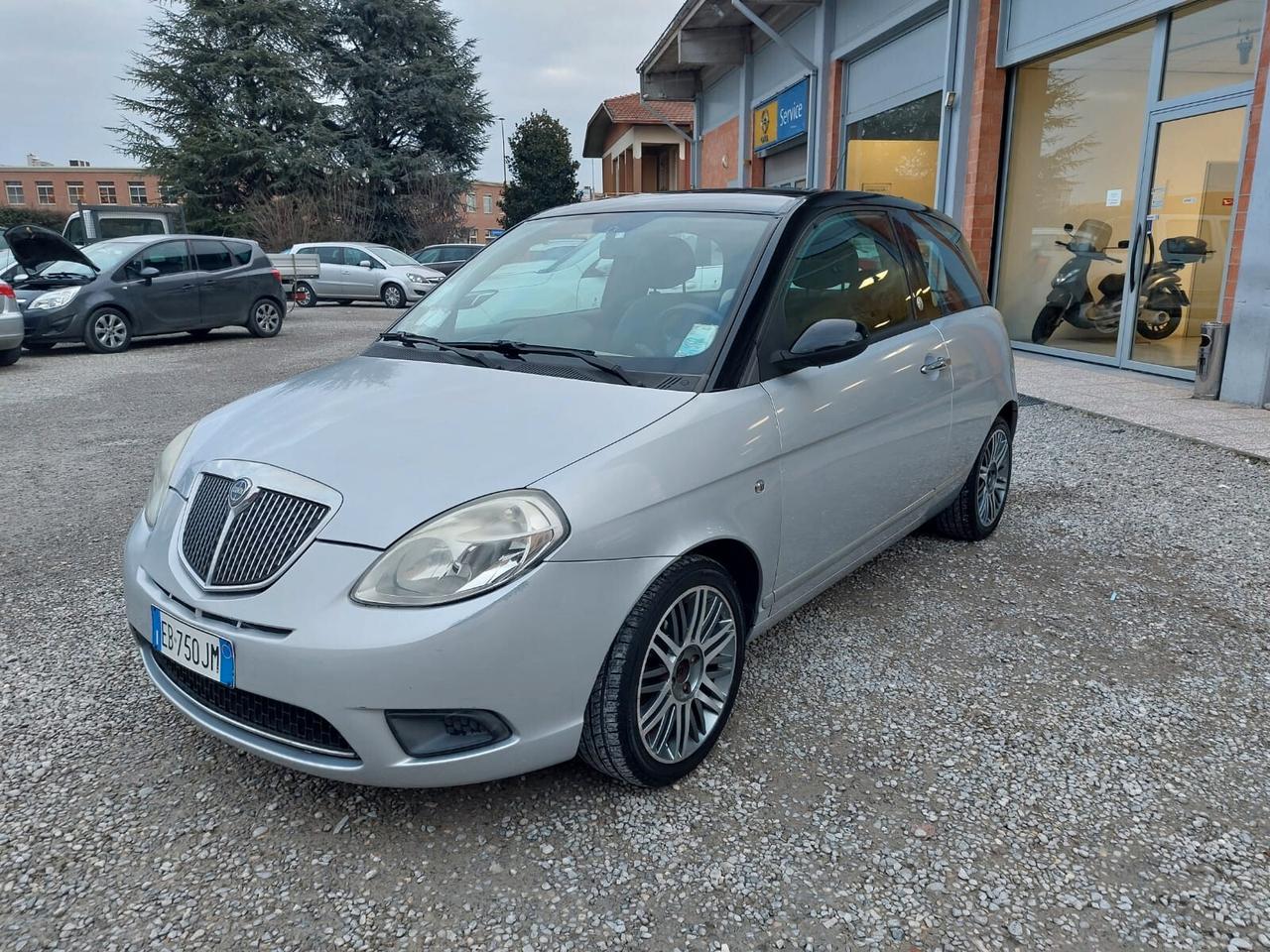Lancia Ypsilon 1.4 E-Collection Ecochic GPL 12 MESI GARANZIA