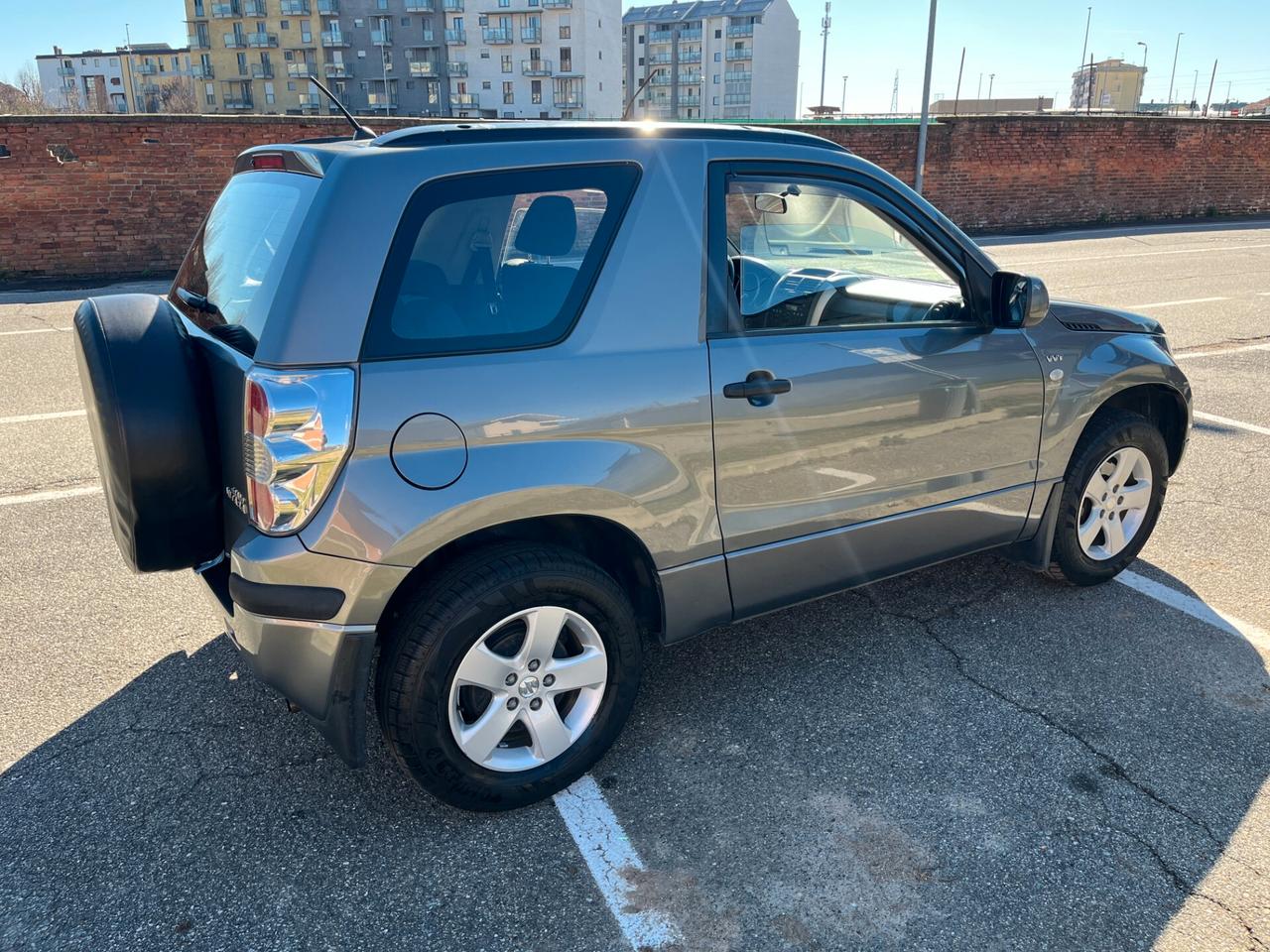 Suzuki Grand Vitara 1.6 *4X4 *BENZINA *POCHI KM