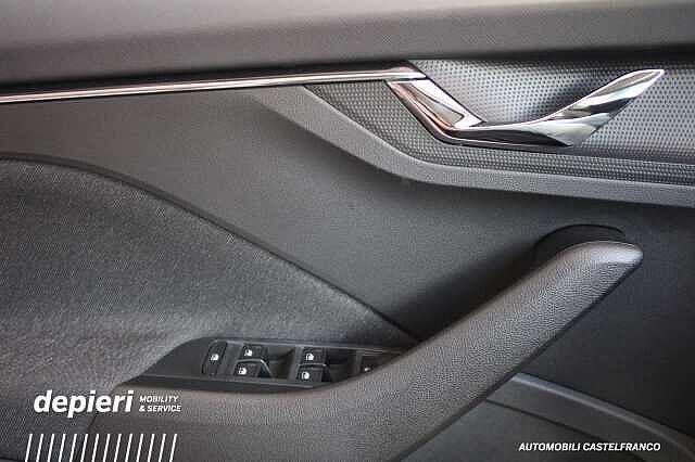 SKODA Kamiq 1.0 TSI DSG Black Dots -Neop