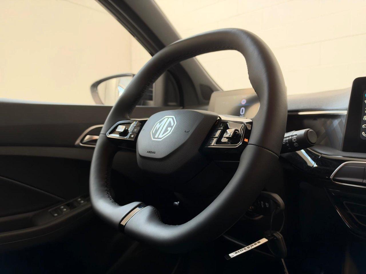 Mg MG3 1.5 hybrid+ Standard auto