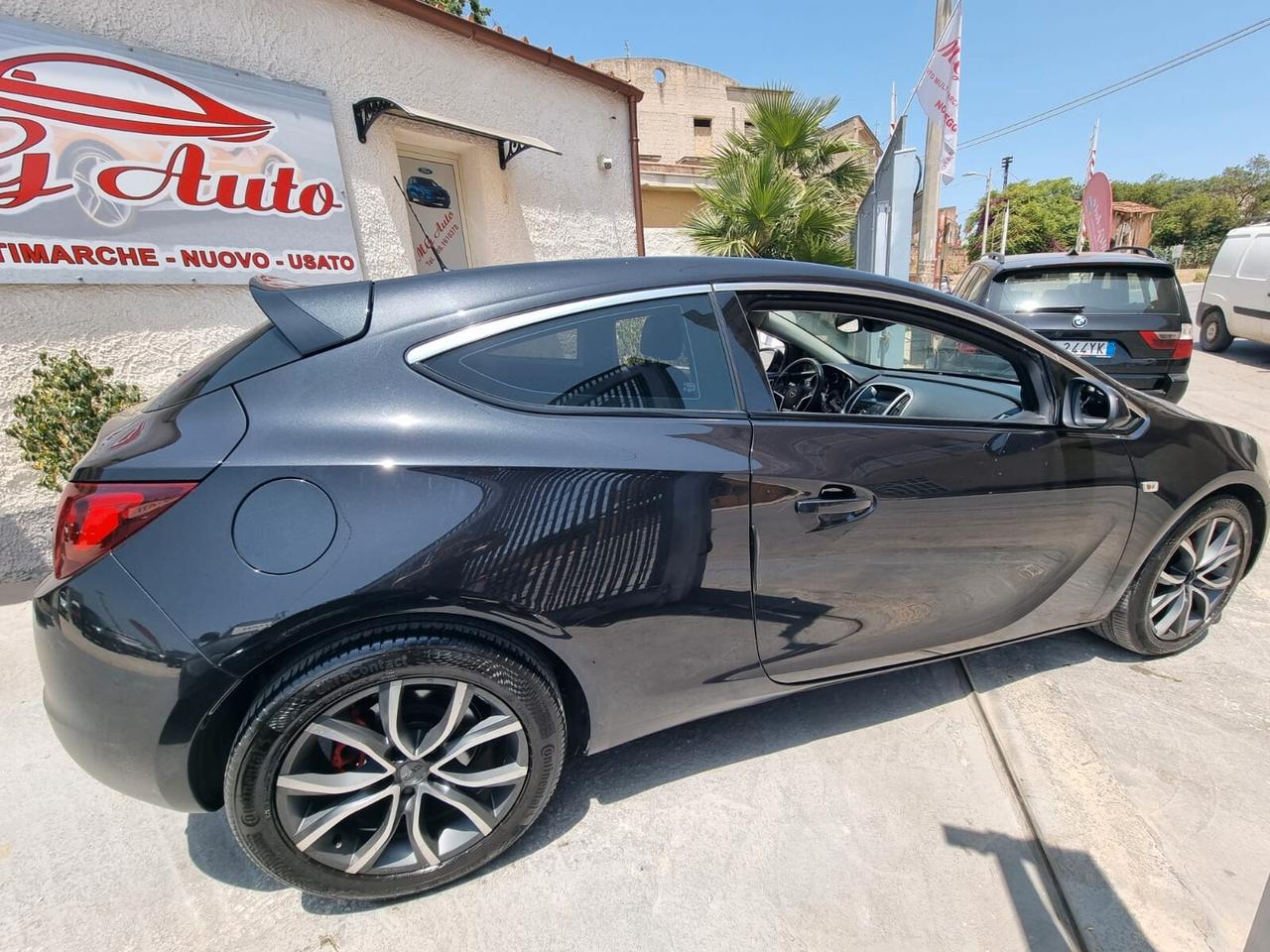 Opel Astra GTC 1.7 CDTI 130CV S&S 3 porte Cosmo