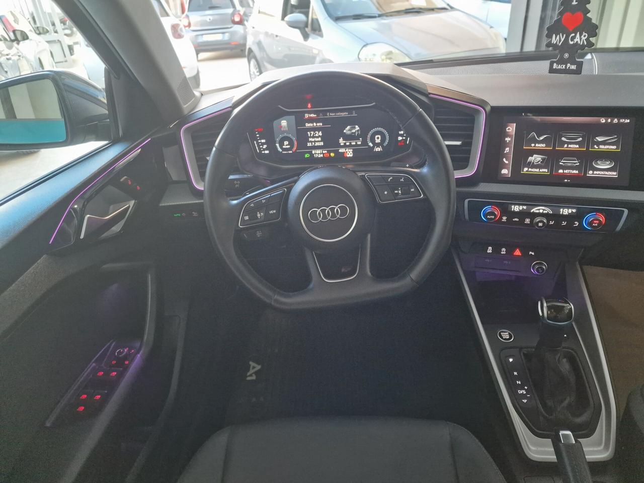 Audi A1 citycarver IDENTITY CONTRAST
