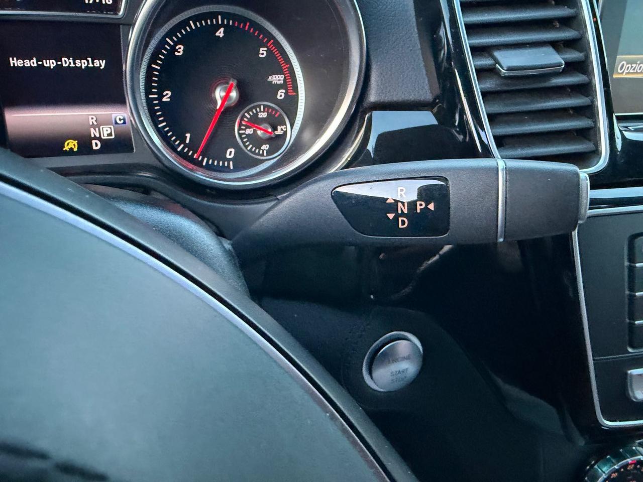 Mercedes-Benz GLS 350 D V6 Premium Plus *PRO #8894