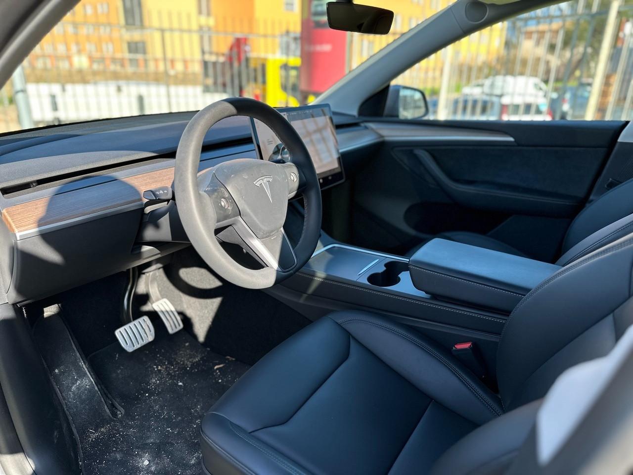 TESLA Model Y 2021 - Model Y Performance Dual Motor awd