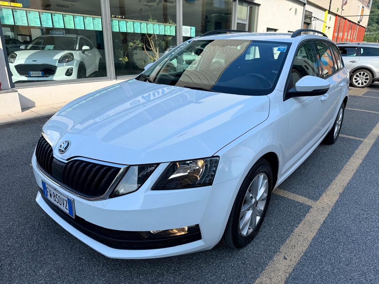 Skoda Octavia 1.6 TDI SCR 115 CV Wagon Executive *** CARPLAY/ANDROID AUTO